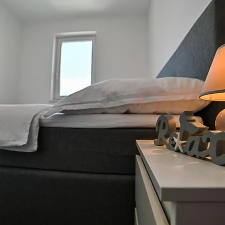 Perlitto Apartamento Cres